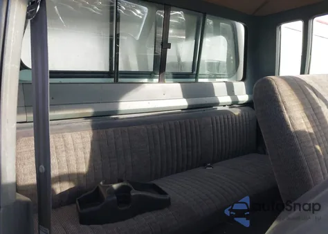 1991 Ford F250 z USA, uszkodzony, nr VIN 1FTHX26G5MKB17422